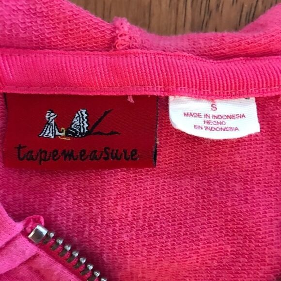 Tape Measure Sea Horse Short Sleeve Hoodie - Picture 3 of 3